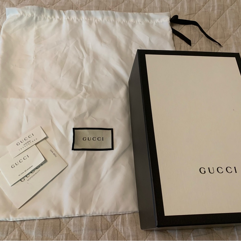 Authentic Gucci Dionysus GG Supreme Mini - Picture 6 of 9